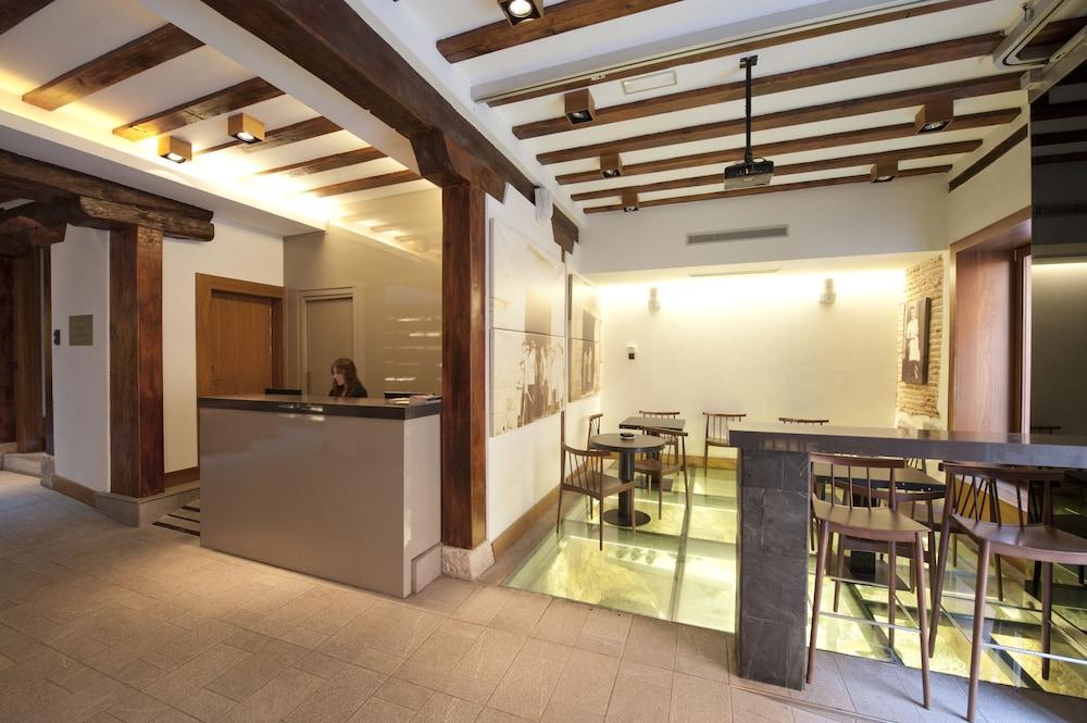 Posada Del Leon De Oro Boutique Hotel Мадрид Экстерьер фото